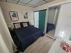 Executive House - Image 2