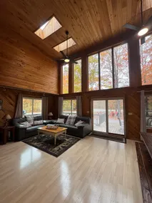 The North Pole- Great for large group- Game Room - Image 3