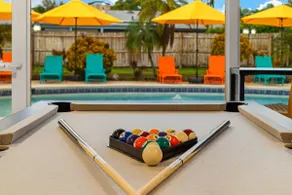 Spacious Home + Heated Pool, Tiki, Games & Arcade - Image 2