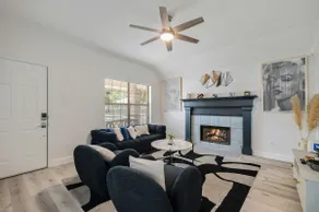 Modern 3BR in Bishop Arts - Walk to Shops & Dining Duplex - Image 2