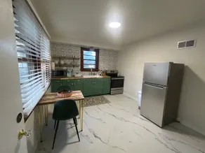Cozy Cottage - Image 4