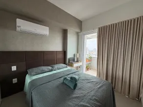Studio 23: Separate Bedroom, 65” TV and Garage - Image 2