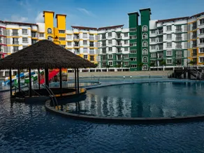 Cherry Blossom Hideaway Elegant 3BHK Cozy Ambience With Pool - Image 4