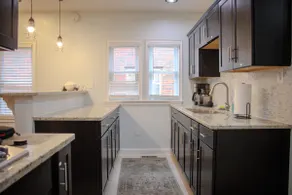 1 BR Modern, Luxury Apartment | In Rockford, IL - Image 2