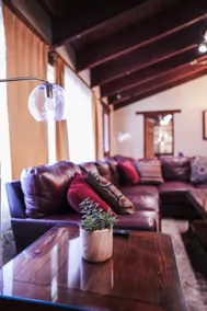 5BR Cabin + Hot Tub + Pets OK + 10 min to Heavenly - Image 5