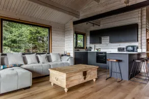 The Larch House - Image 4