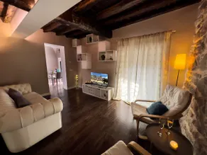 Milla’s Place - Historic Cozy Retreat in Old Town - Image 2