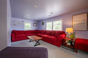 Pet Friendly Treehouse Getaway HOT TUB and yard - Image 3