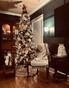The Christmas Tree House EXPO/TU/Cherry St - Image 3
