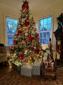 The Christmas Tree House EXPO/TU/Cherry St - Image 2
