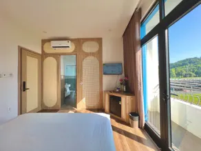The apartment near the sea is clean and fully furnished - Image 5