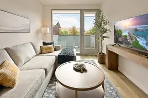 Merk 1 - Solvang / Large Luxury Loft near Downtown - Image 3