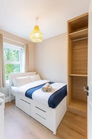 Skyline Views: Luxury 2BR on Historic Grattan Hill - Image 2