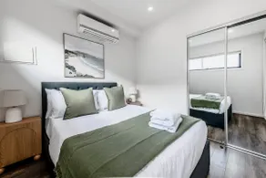 The Inner-North Escape - Free Parking & Wifi - Image 3