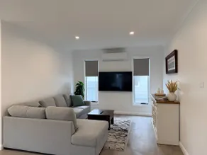 Cosy 2-bed retreat in peaceful North Wagga - Image 3