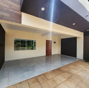 Spacious and modern house, in an excellent location - Image 3