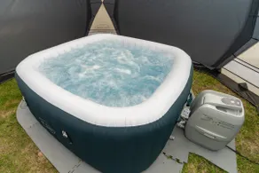 Open Mind Property - Hottub, Sleeps10 & Parking - Image 4