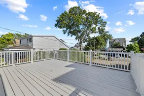 Newly Renovated Clinton Beach House - Image 4
