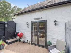 Shire Cottage - UK50416 - Image 3