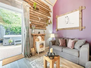 Shire Cottage - UK50416 - Image 4
