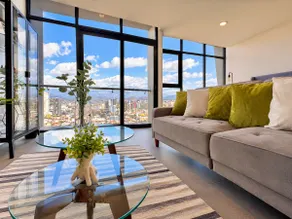 Boutique suite in a select location: close to everything - Image 5