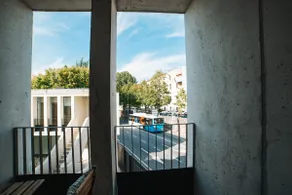Gold Apartment - Image 4