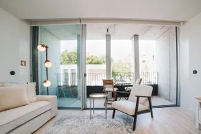 Gold Apartment - Image 2