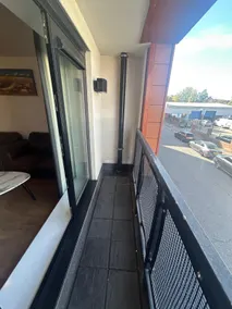 2 Bed Cozy Modern City Retreat - Arena Court - Image 3