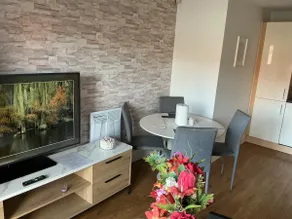 2 Bed Cozy Modern City Retreat - Arena Court - Image 2
