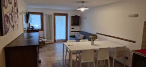 Vacation home with garden in the heart of Sondrio - Image 4