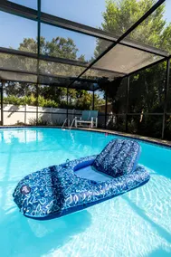 Beautiful Clearwater Home w/pool ! Prime location - Image 3