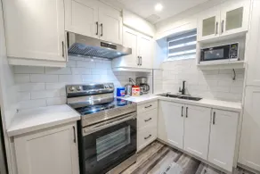 100% privacy 7 bed 6 bath with 7 beds Brand new - Image 5