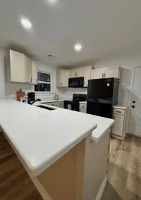 Cozy Central Located Home - Image 4