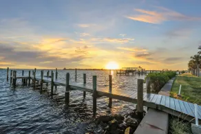 Manatee Hideaway Waterfront Home Incredible Views - Image 4
