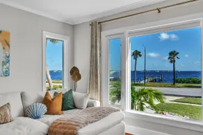 Manatee Hideaway Waterfront Home Incredible Views - Image 2
