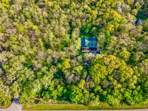 The Lodge: 5 Acre Private Log Home - Image 3