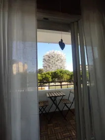 Central location! Air conditioning + amazing view, parking - Image 2