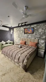 The Elegant StoneHouse near India Expo Mart - Image 2