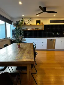 At home with Peace - Image 4
