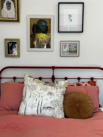 At home with Peace - Image 5