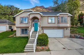 Mountain Haven | Family Comfort Meets Scenic Calm - Image 2