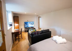 Aethelred Annexe - New Build with Full Amenities - Image 5