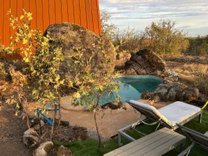 Cabin in Vera Black - Image 4