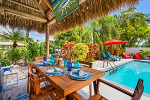 Waterfront w Htd Pool, Tiki Hut, Billards, Bar - Image 2