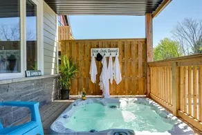 Grand 8-Bdrm Retreat, 6.5 Baths — Perfect Chalet - Image 3