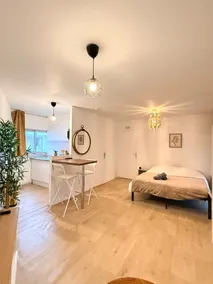 Charming and cozy studio near Paris - Image 4