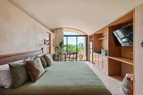 Private Pool Studios Near the Beach - Image 2