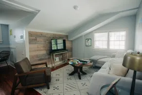 Elegant Masters-Inspired Getaway | Prime Location - Image 3