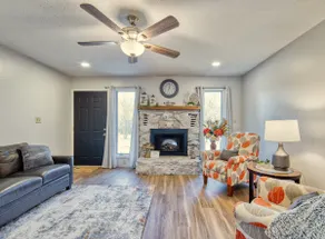 Spacious Home 15 min to Mizzou & Downtown Columbia - Image 3