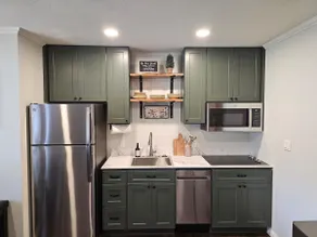 Private 2BR Guesthouse | Full Kitchen | Low Fees - Image 2